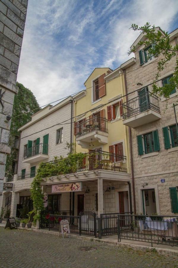 Apartmani Skver Sanja ヘルツェグ・ノヴィ エクステリア 写真